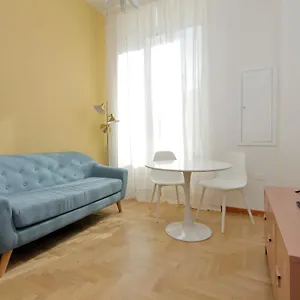 Take Me - Forum Apartment