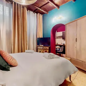 Colosseum Charme Apartment