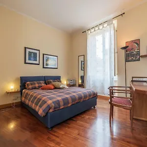 Domus Aurea & Colosseo Sweet Flat Apartment