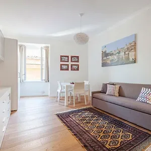 La Casa Sui Fori Apartment